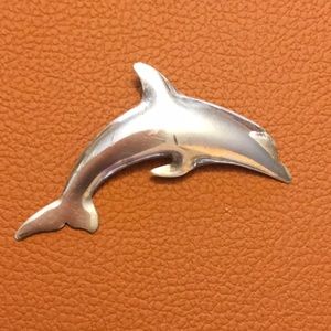 International Silver Dolphin Pin/Pendant